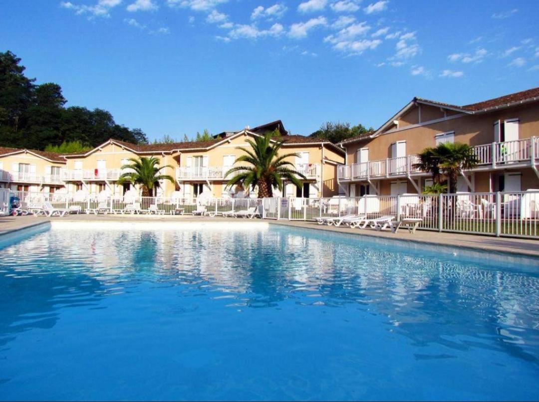 Апартаменты Petit Oasis Avec Piscine Англе Экстерьер фото